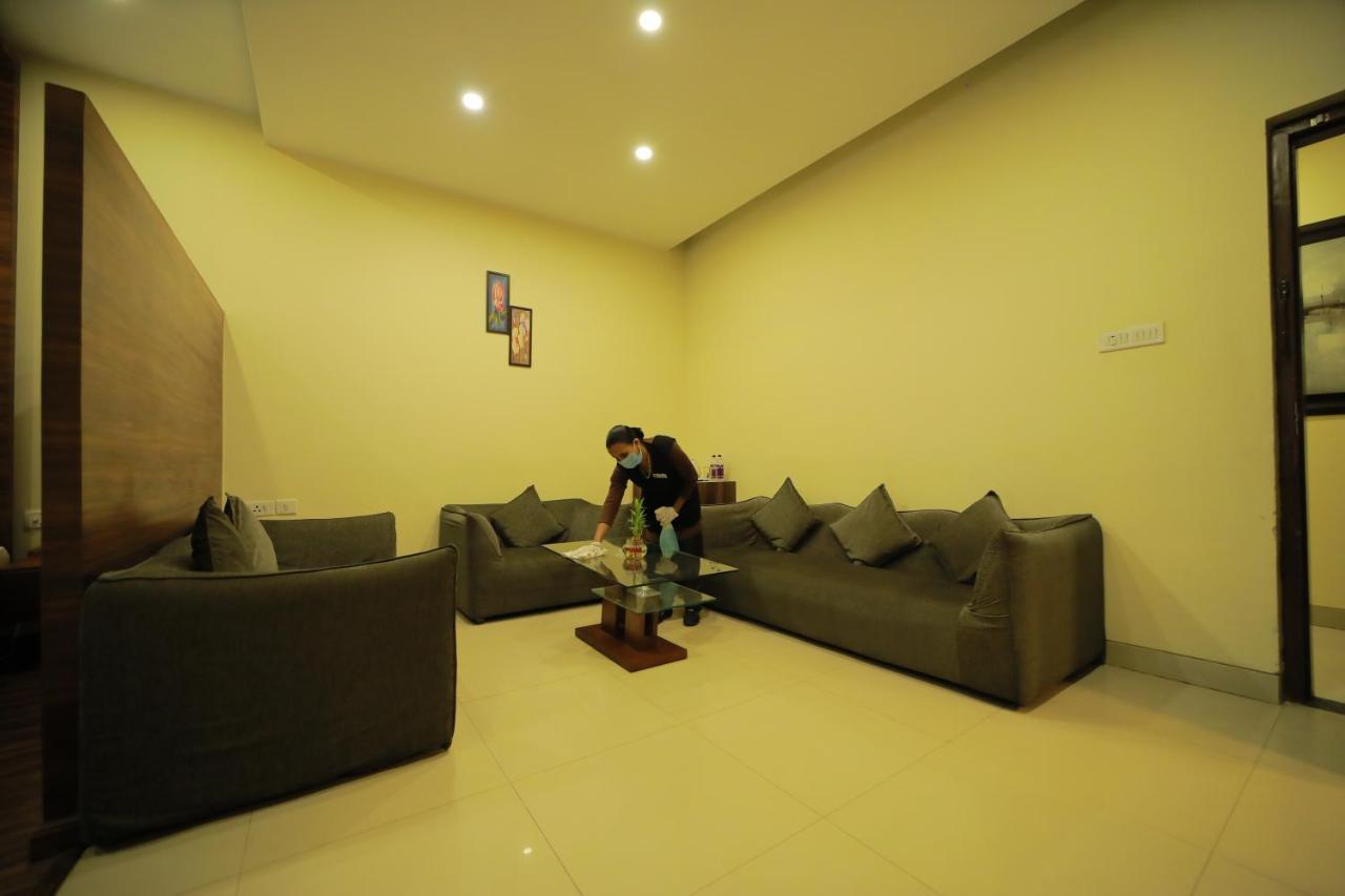 Vijaya Tej Clarks Inn Patna  Zewnętrze zdjęcie