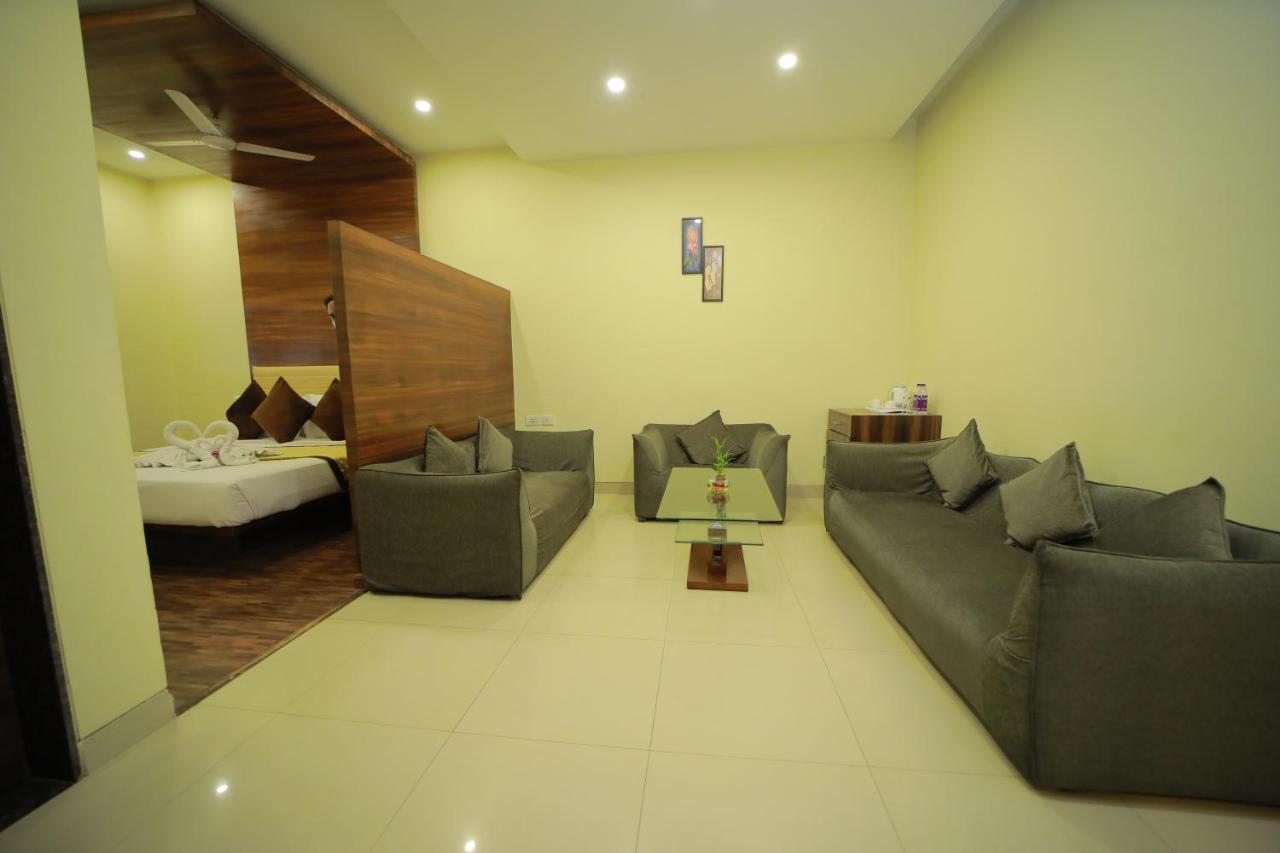 Vijaya Tej Clarks Inn Patna  Zewnętrze zdjęcie