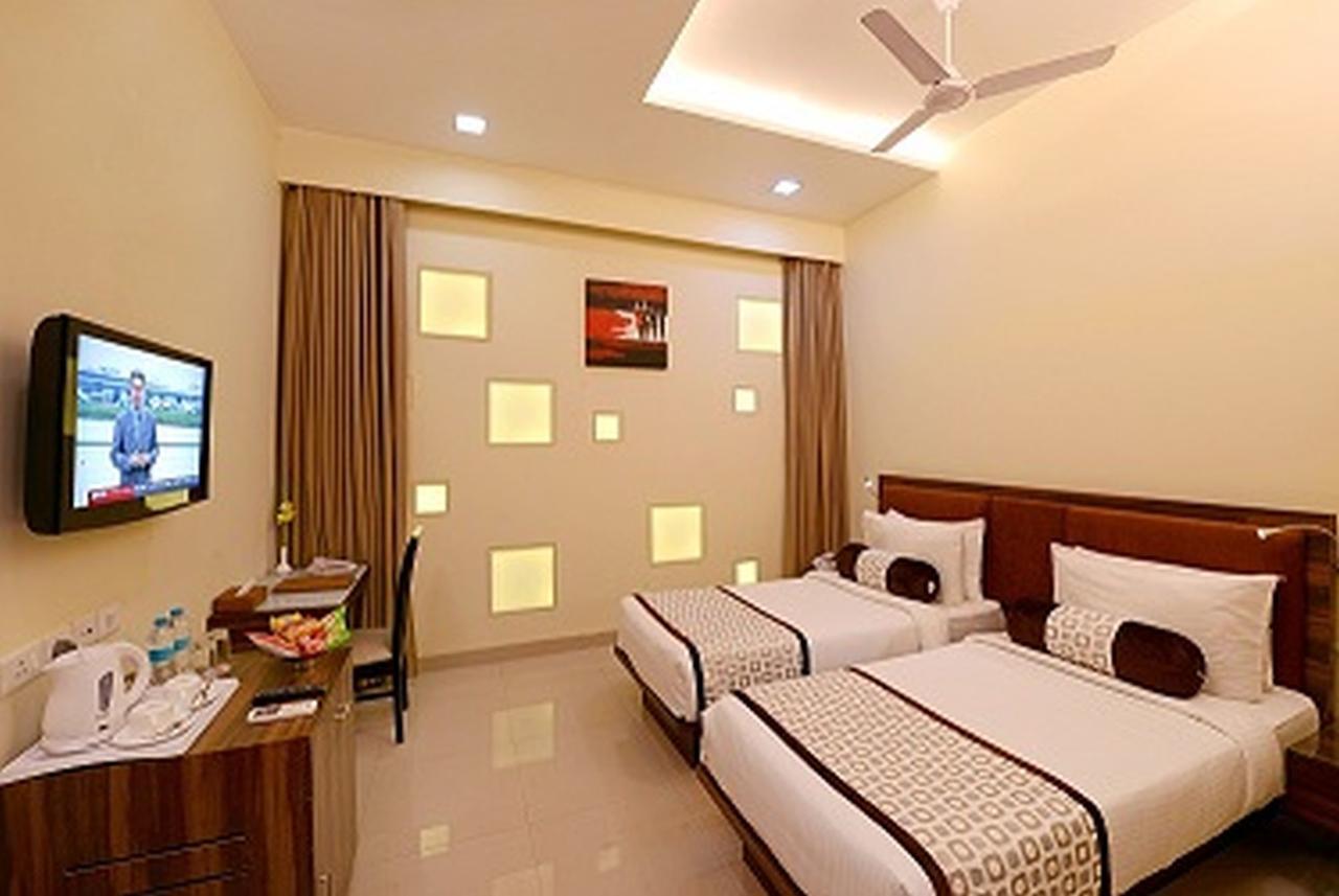 Vijaya Tej Clarks Inn Patna  Zewnętrze zdjęcie